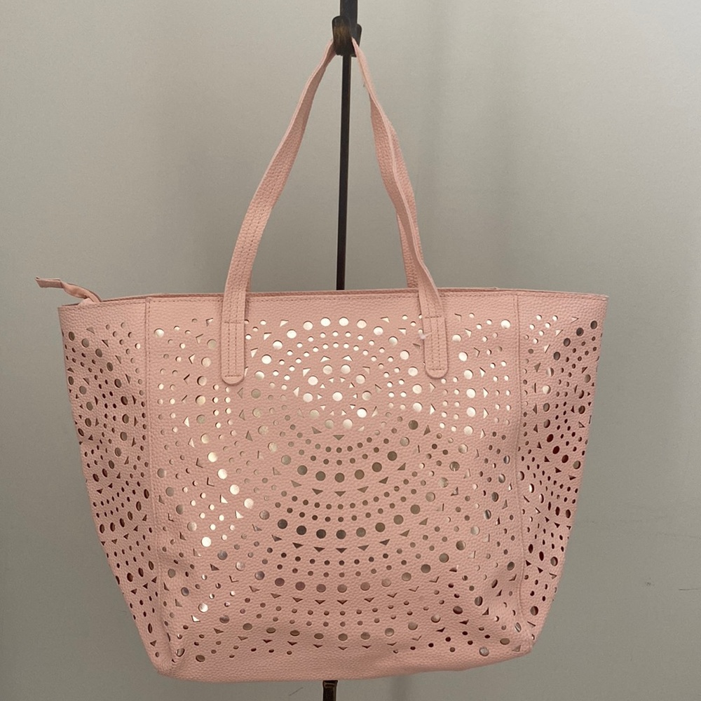 NWT Bath & Body Works Metallic Pale Pink Gold Laser Cut VIP Holiday Tote Bag